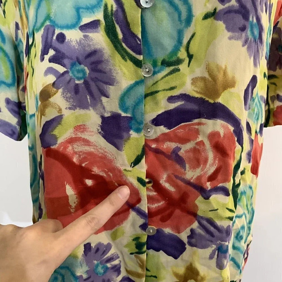 Andrea Viccaro Colorful Floral Blouse Collared Button Up Watercolor Lightweight - Picture 5 of 6